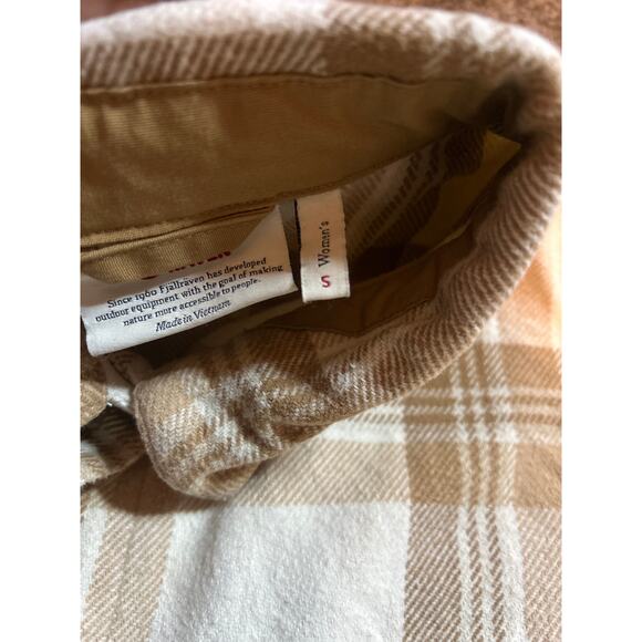 Singi Organic Cotton Flannel Overshirt
Fjällräven Womens small - Picture 3 of 3